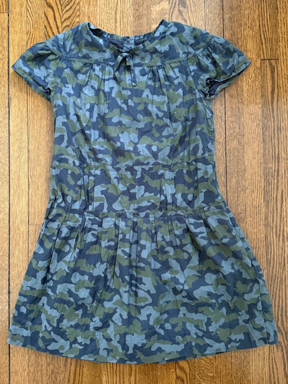 Authentic Burberry Girls' Camo Print Short Sleeve Dress Size: 10